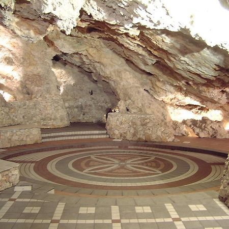 Agriturismo La Grotta Corbara  ภายนอก รูปภาพ