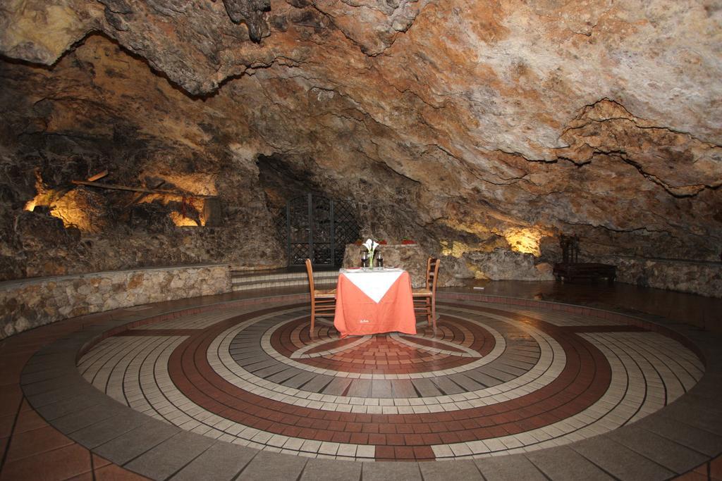 Agriturismo La Grotta Corbara  ภายนอก รูปภาพ